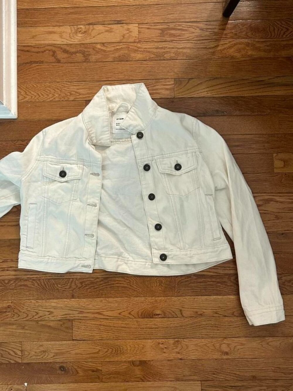 White Cotton On cropped denim jacket. Fits size XS or